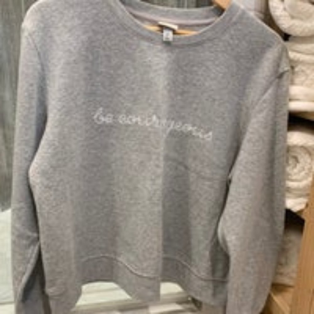 A New Day sweatshirt "be courageous" size XL